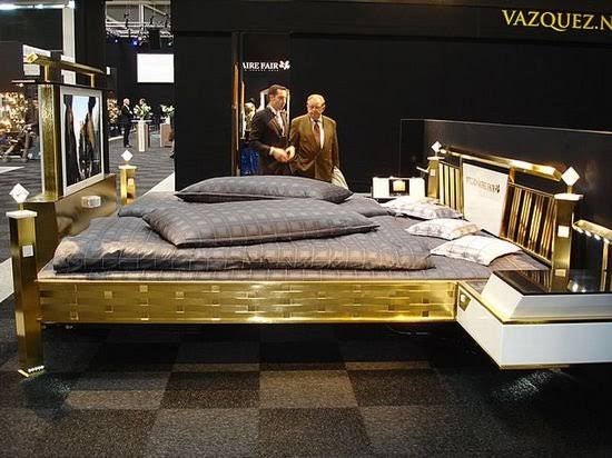 https://media.residenthome.com/contentful/dreamcloud/wp-migration/xxx-jado-steel-style-gold-bed.jpg?w=550&h=412