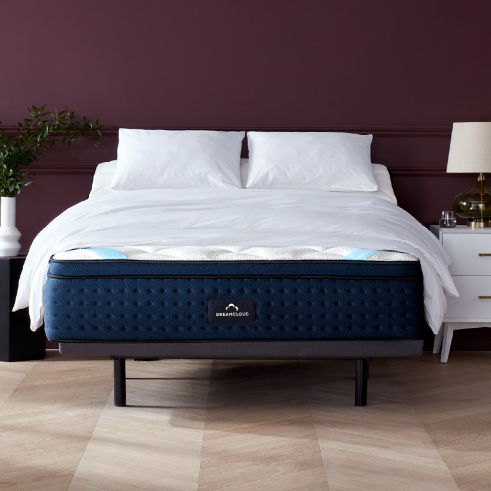 Dreamcloud luxury hybrid deals mattress