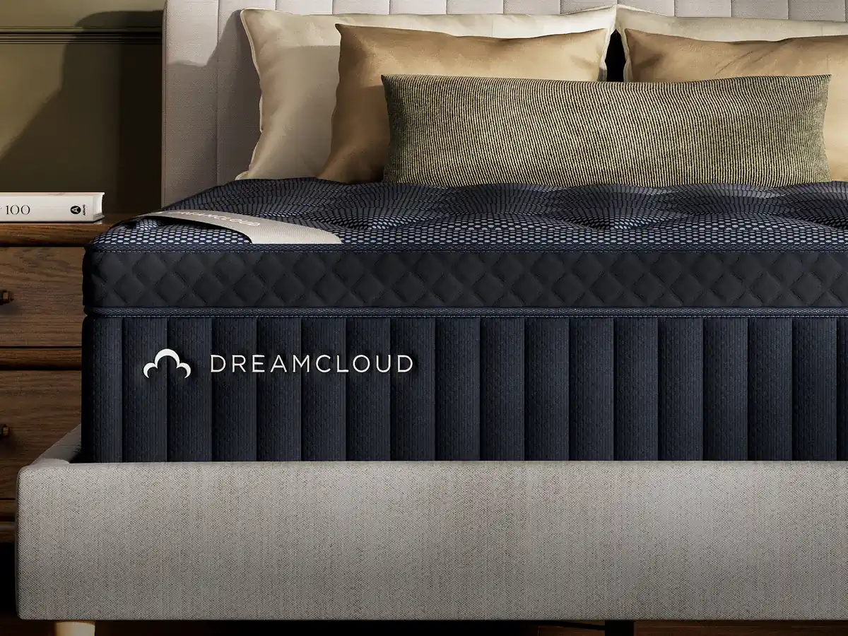 The DreamCloud Luxe Hybrid Mattress Layers